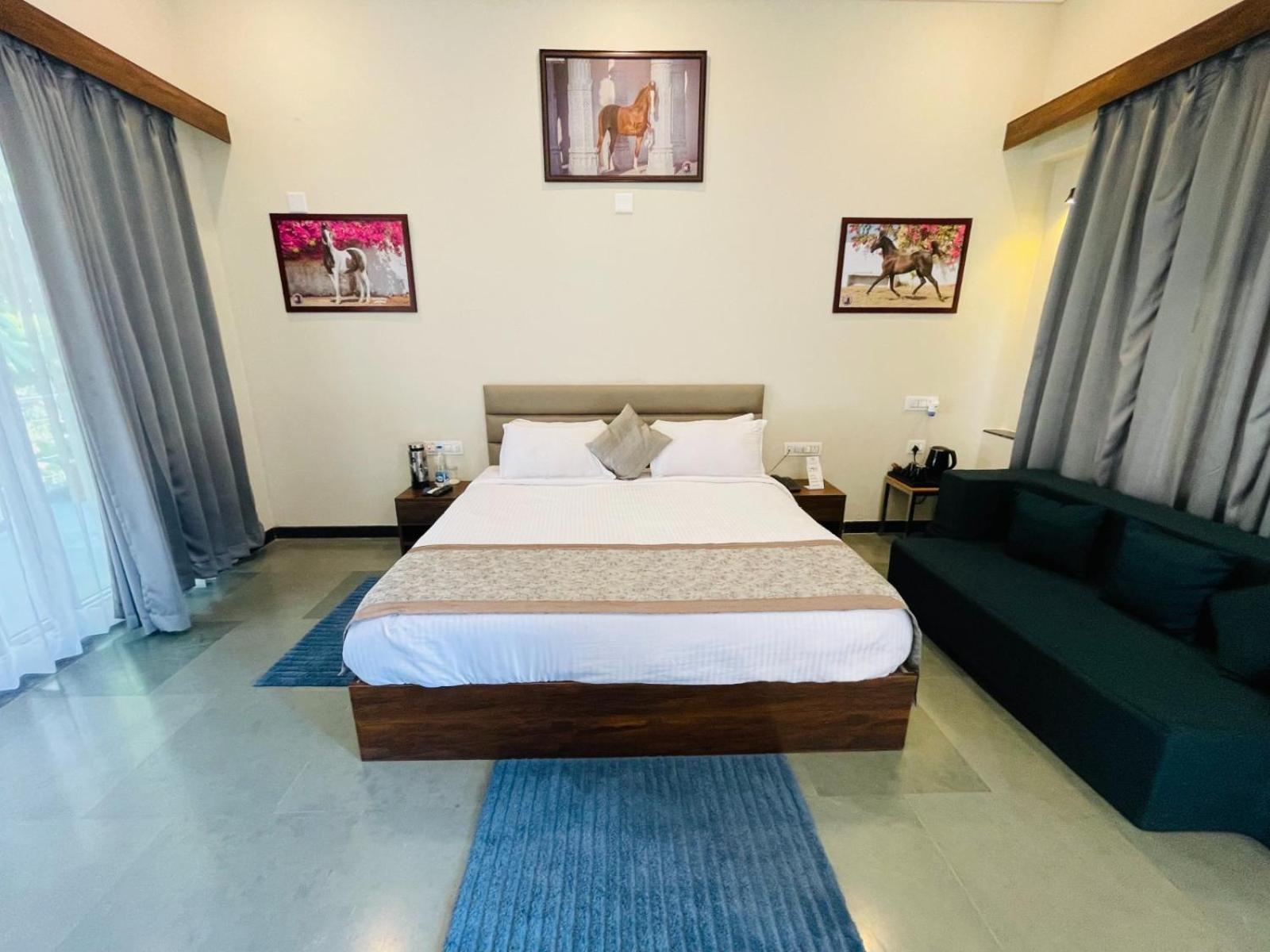 Dev Villa Resort Rajsamand Exteriör bild
