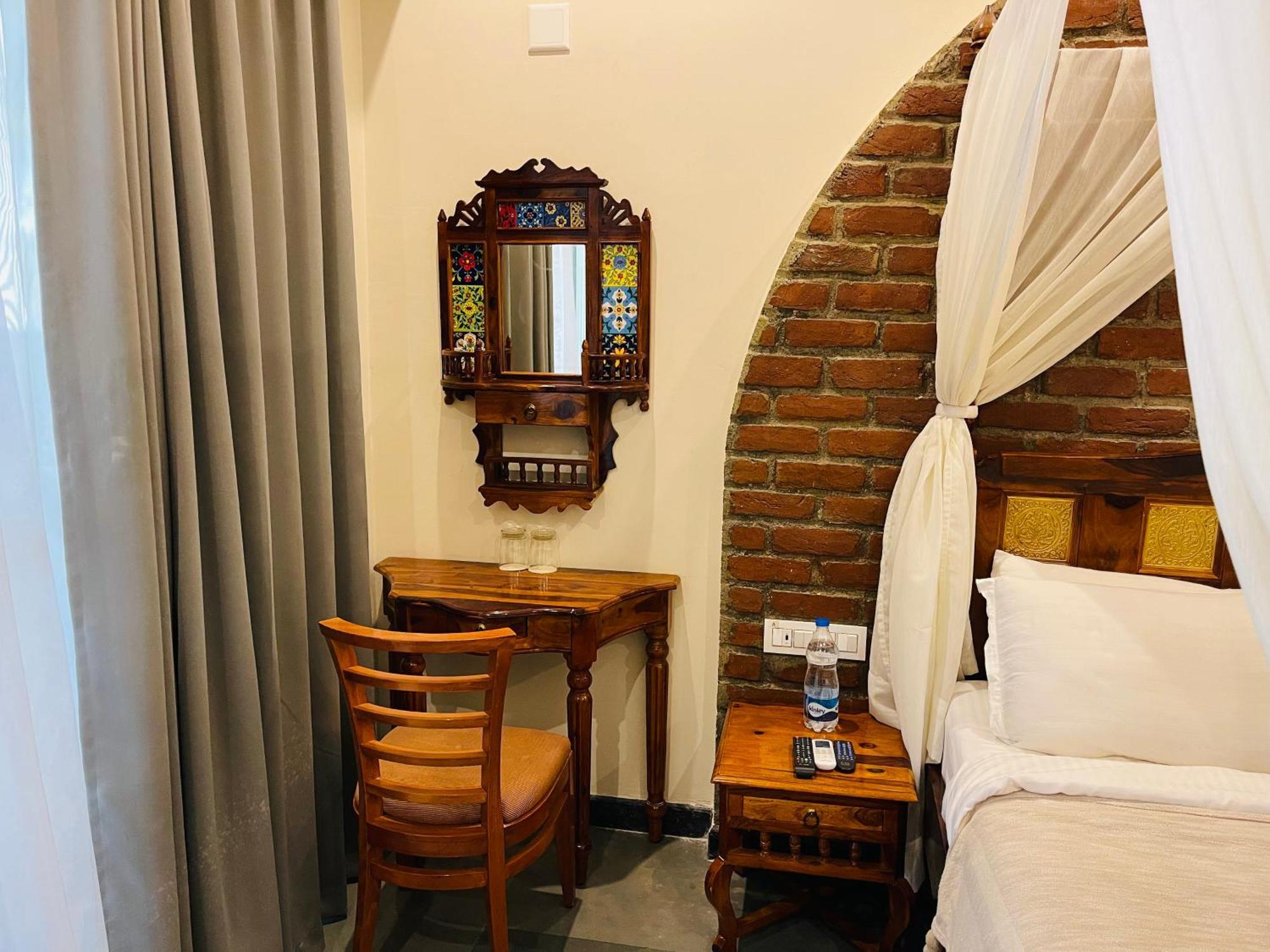 Dev Villa Resort Rajsamand Exteriör bild